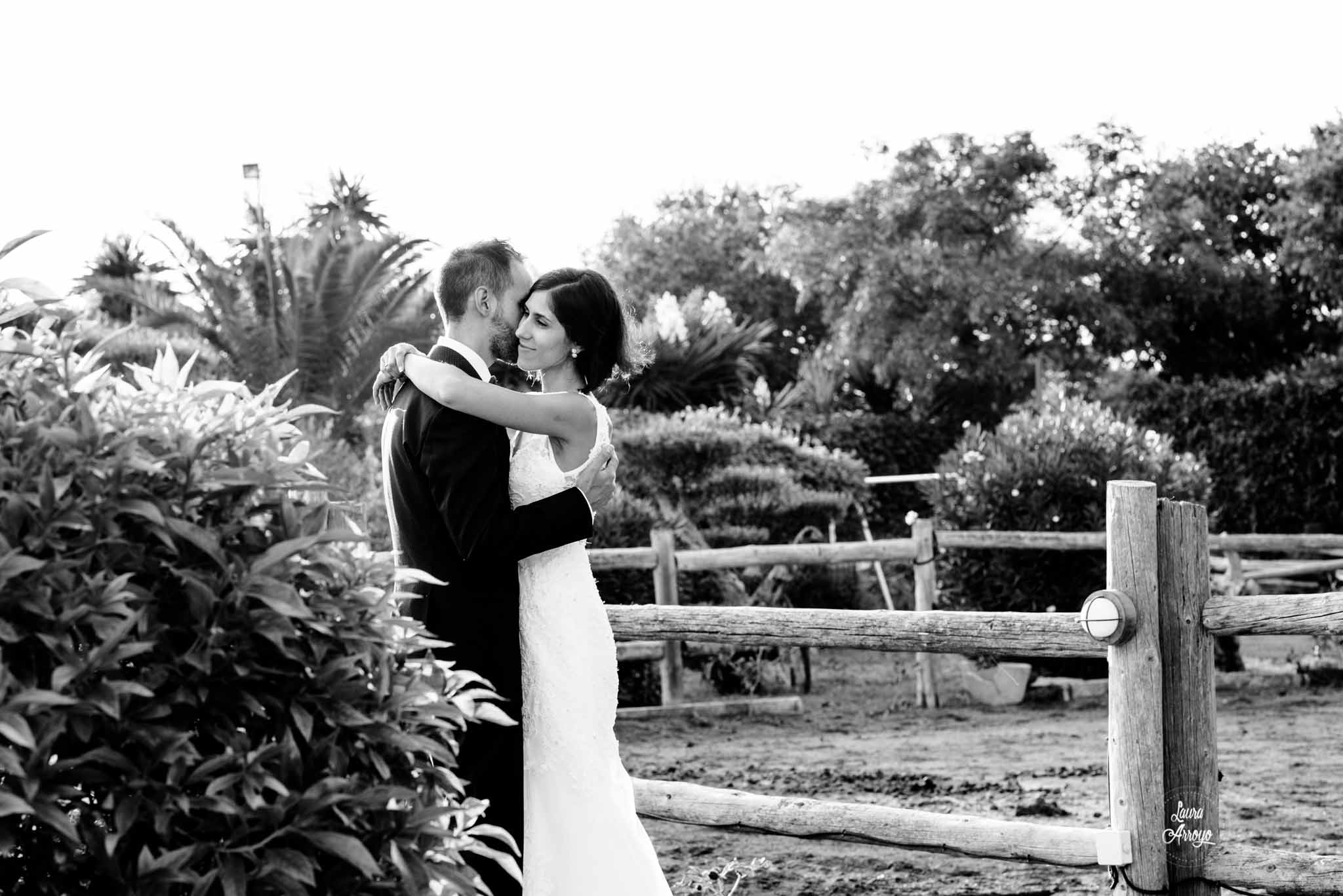 Postboda en la Masia Vilanoveta fotografía de boda natural Laura Arroyo 